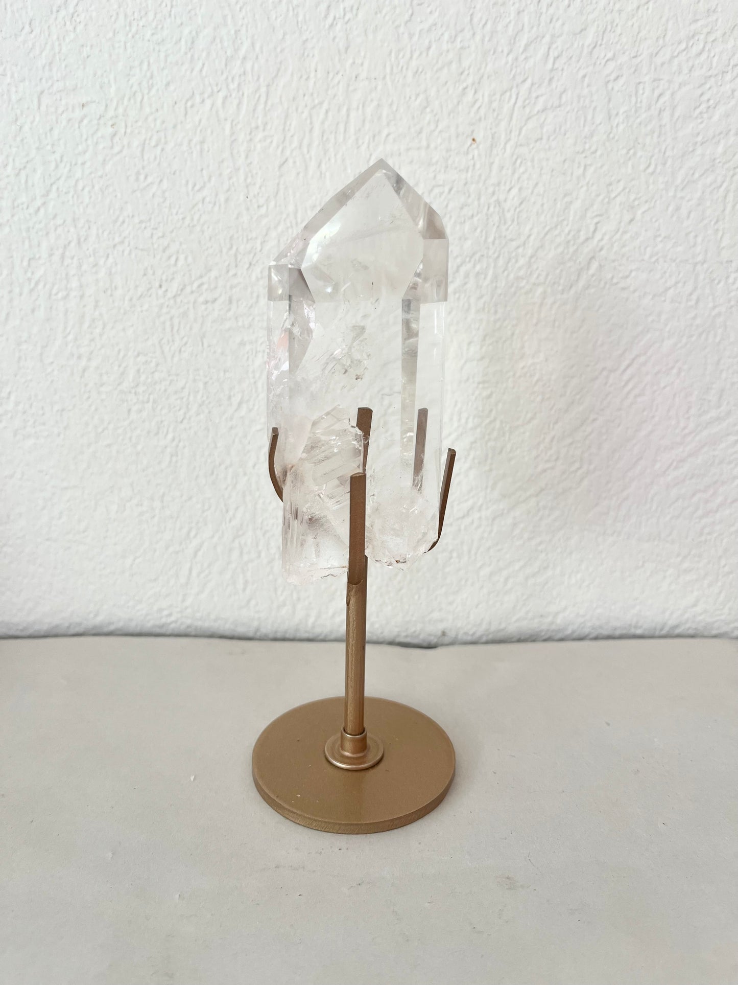 Bergkristall spets med blue angel feathers